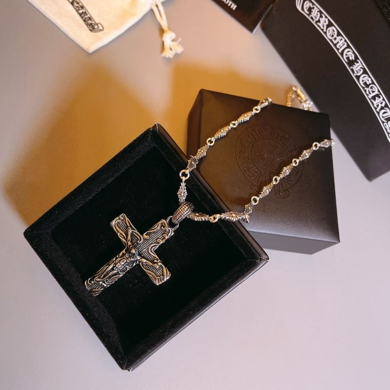 Ch*0me He**ts necklaces